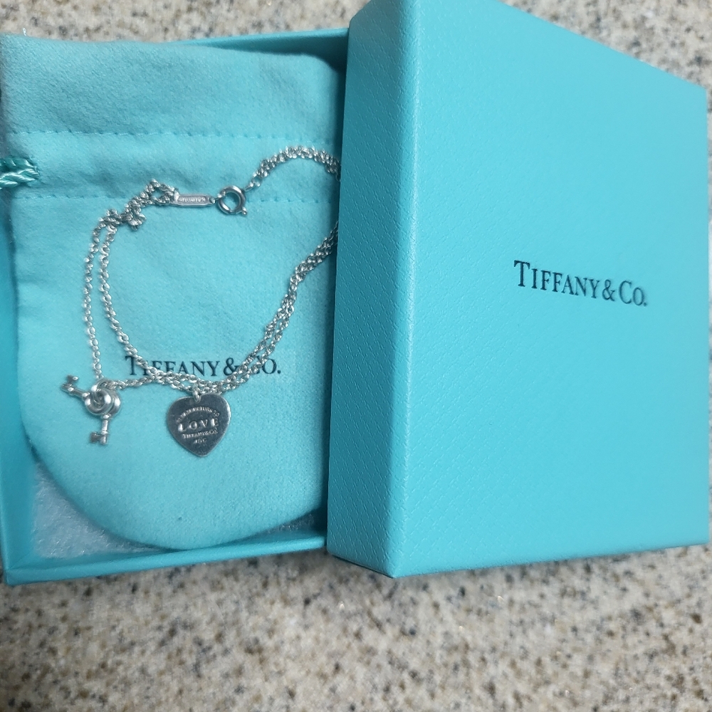 Tiffany Love Heart Tag Key Bracelet